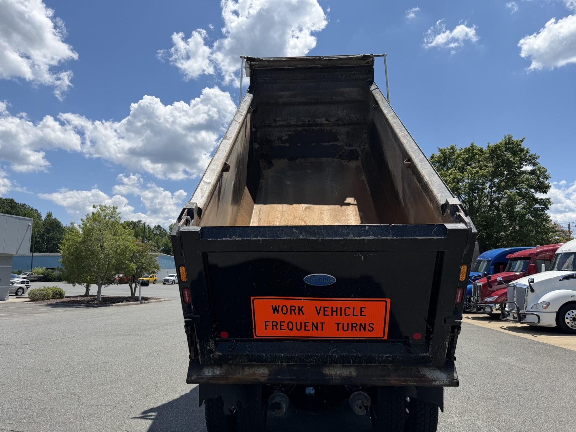2026 Kenworth T880 - image 3 of 6