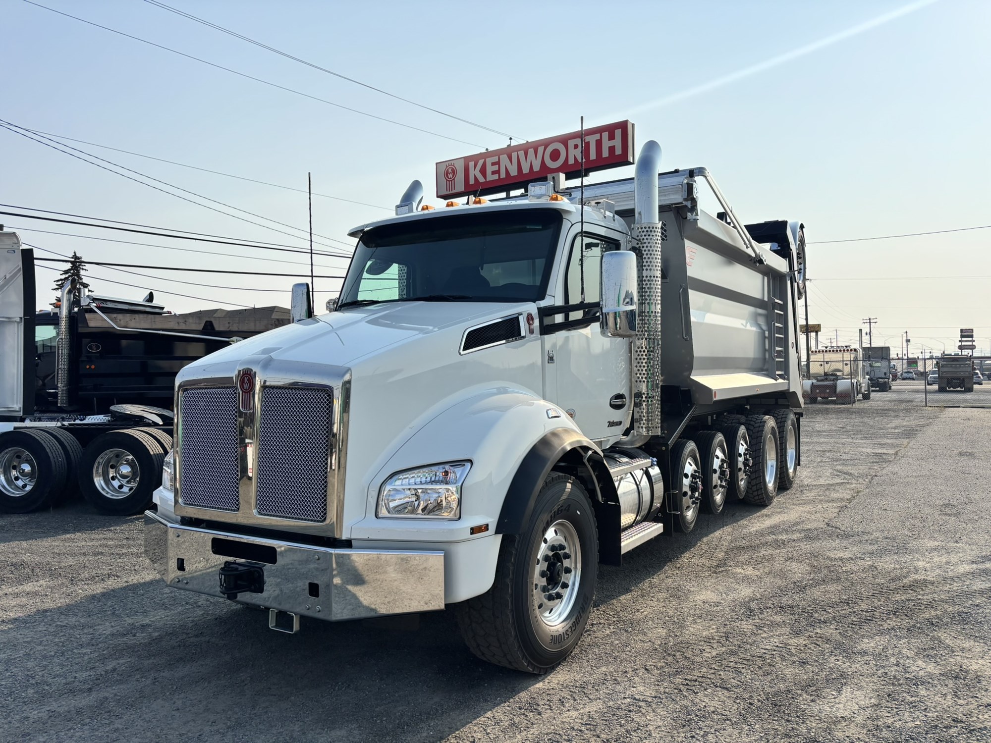 2026 Kenworth T880