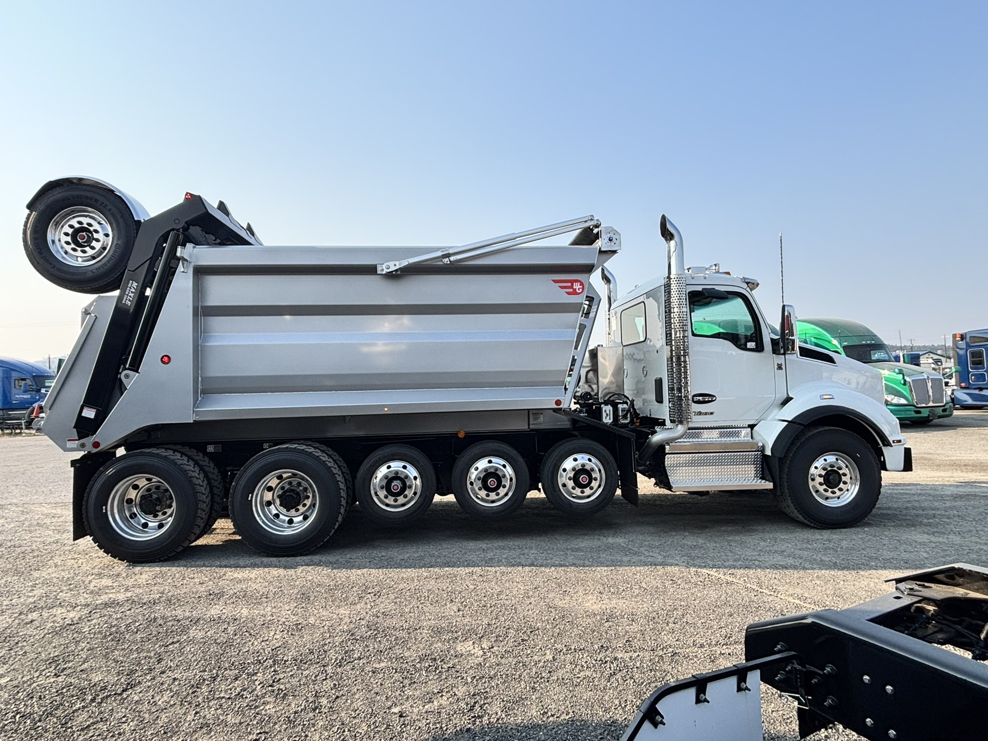 2026 Kenworth T880 in Spokane, WA — photo 5