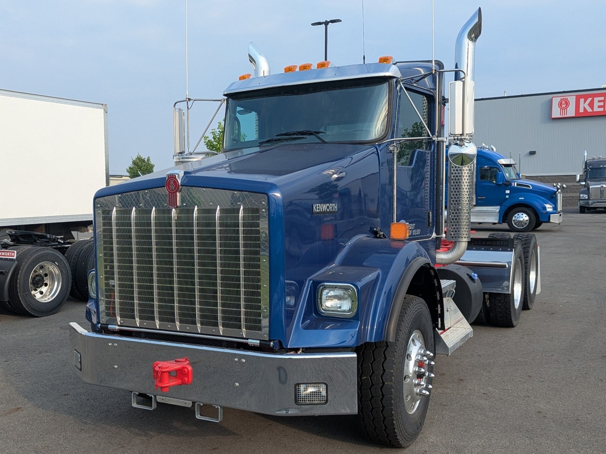 2026 Kenworth T800 - image 1 of 5