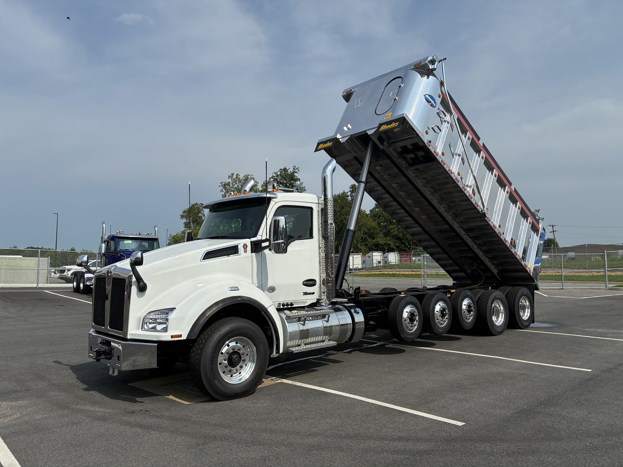 2027 Kenworth T880 in Ashland, VA