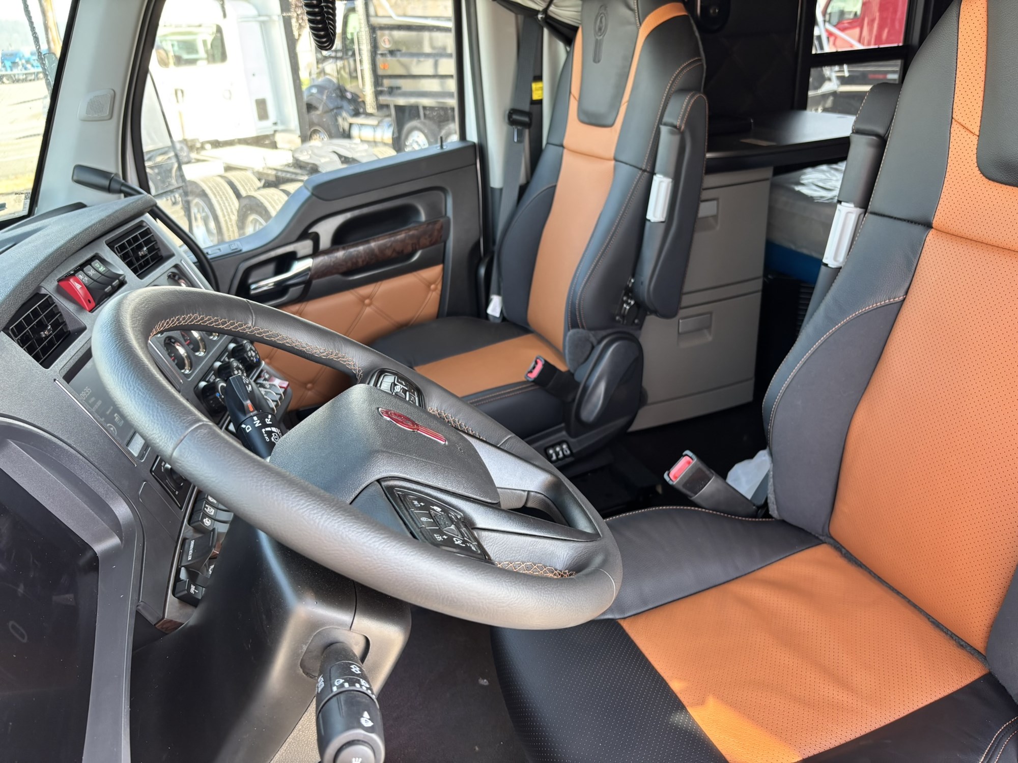 2027 Kenworth T680 Next Gen - image 6 of 6