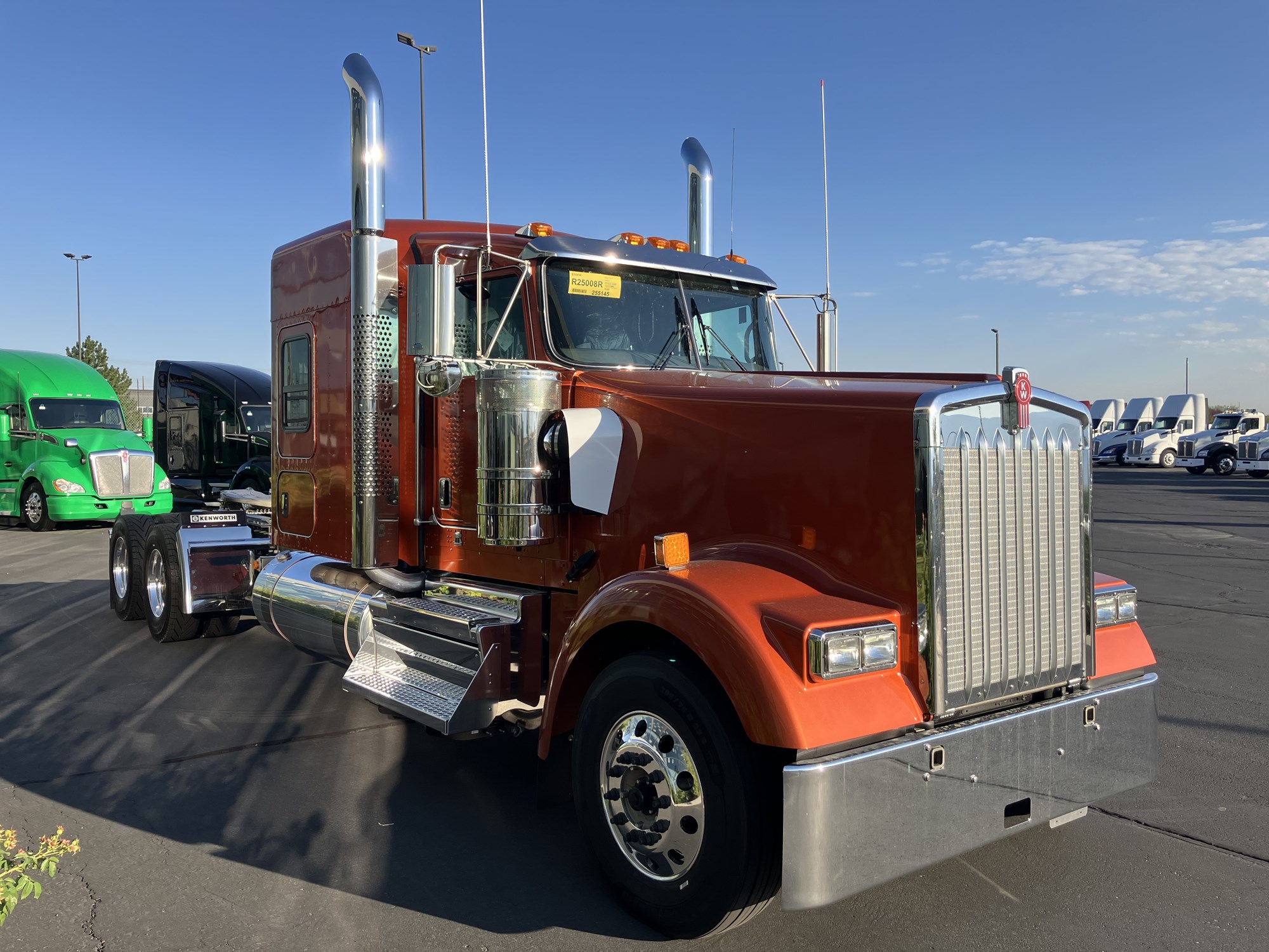 2027 Kenworth W900B - image 3 of 6
