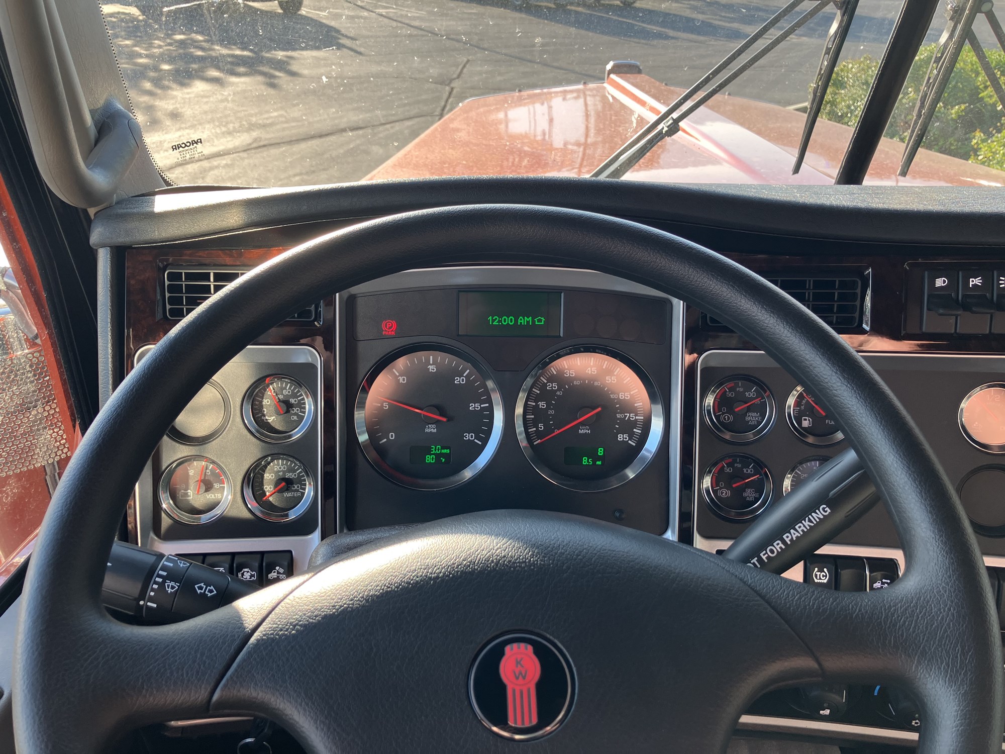 2027 Kenworth W900B - image 6 of 6