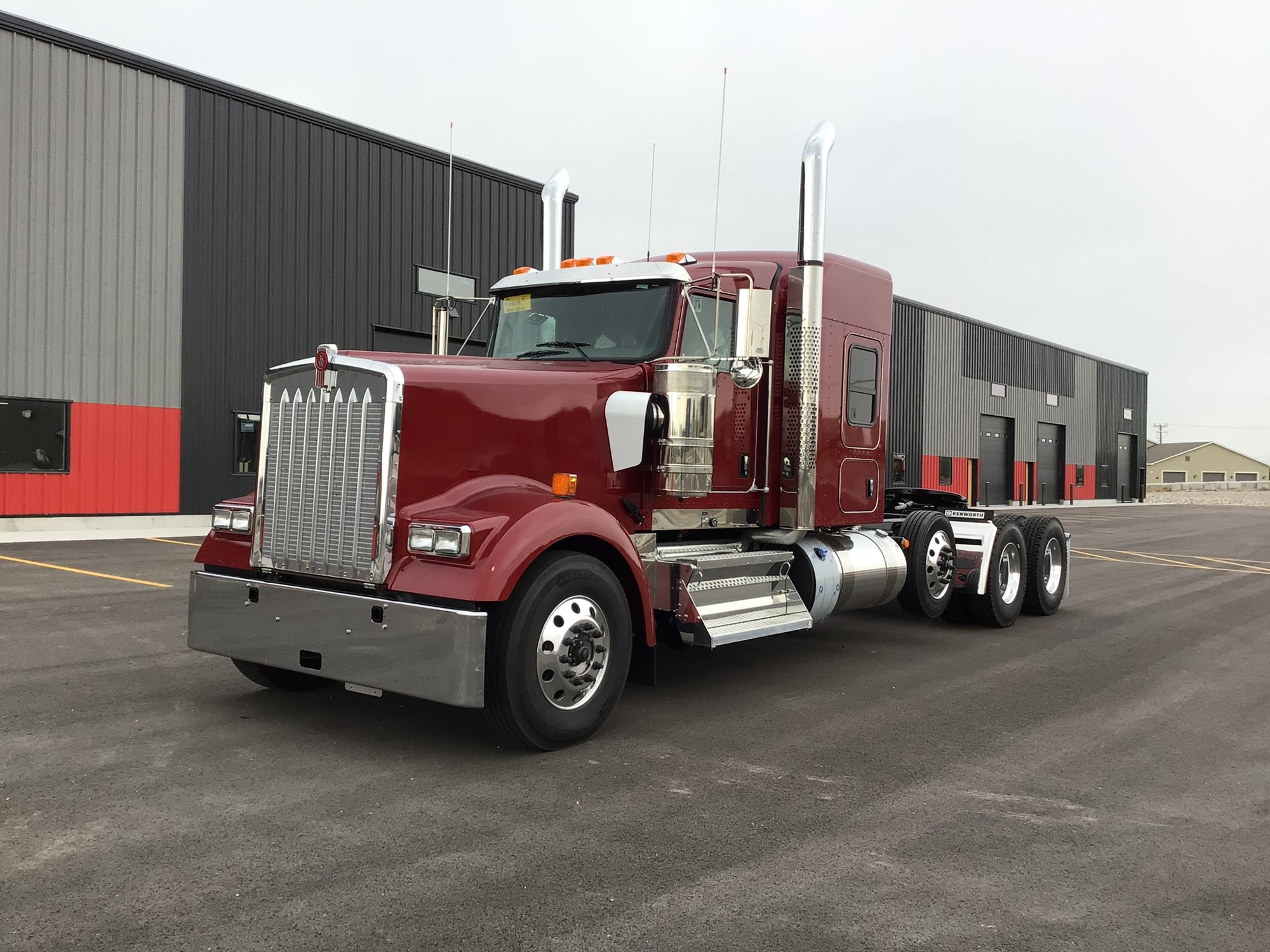 2027 Kenworth W900B - image 1 of 6