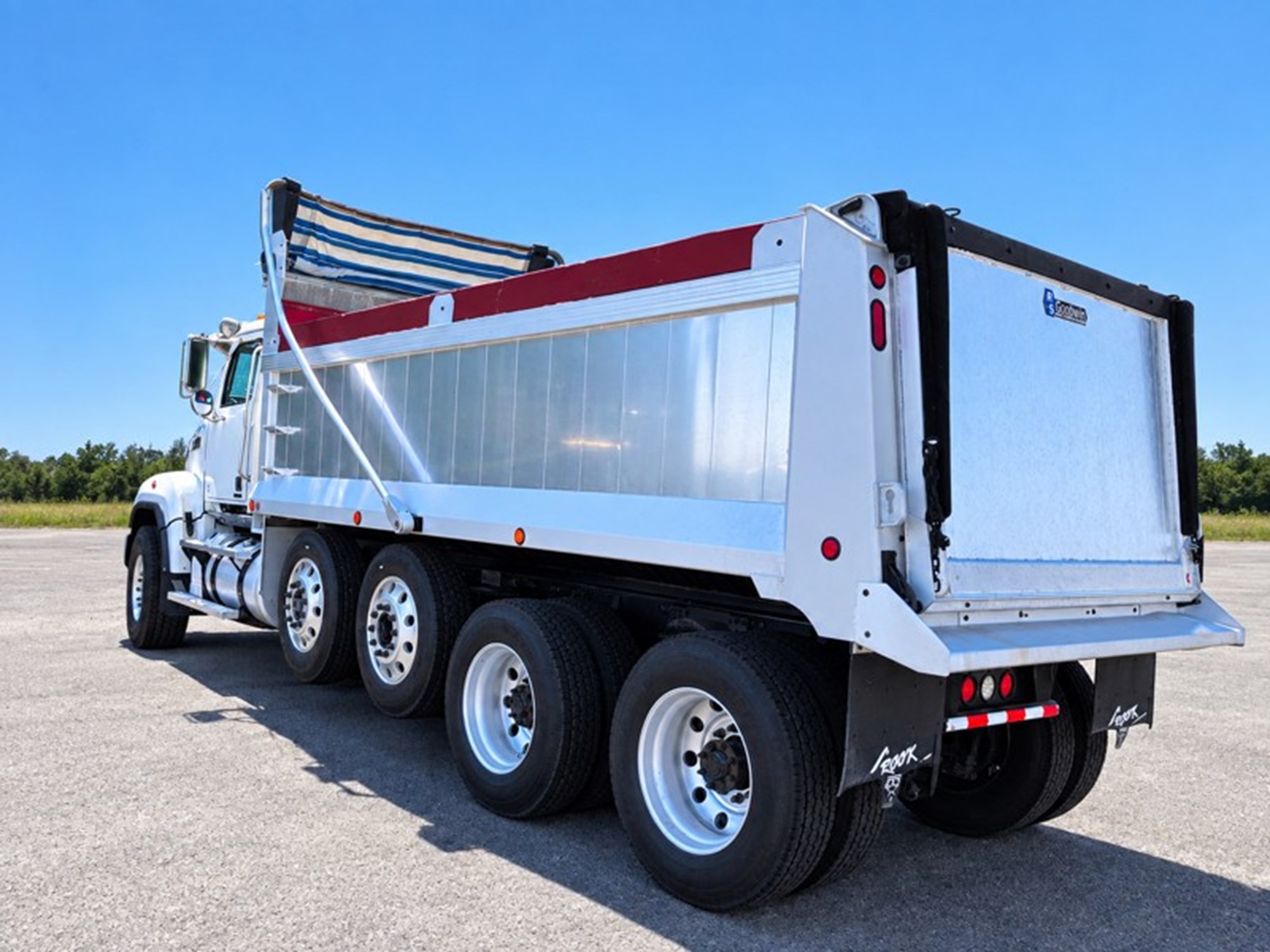2017 Western Star 4700 2017 Western Star 4700 - image 6 of 6