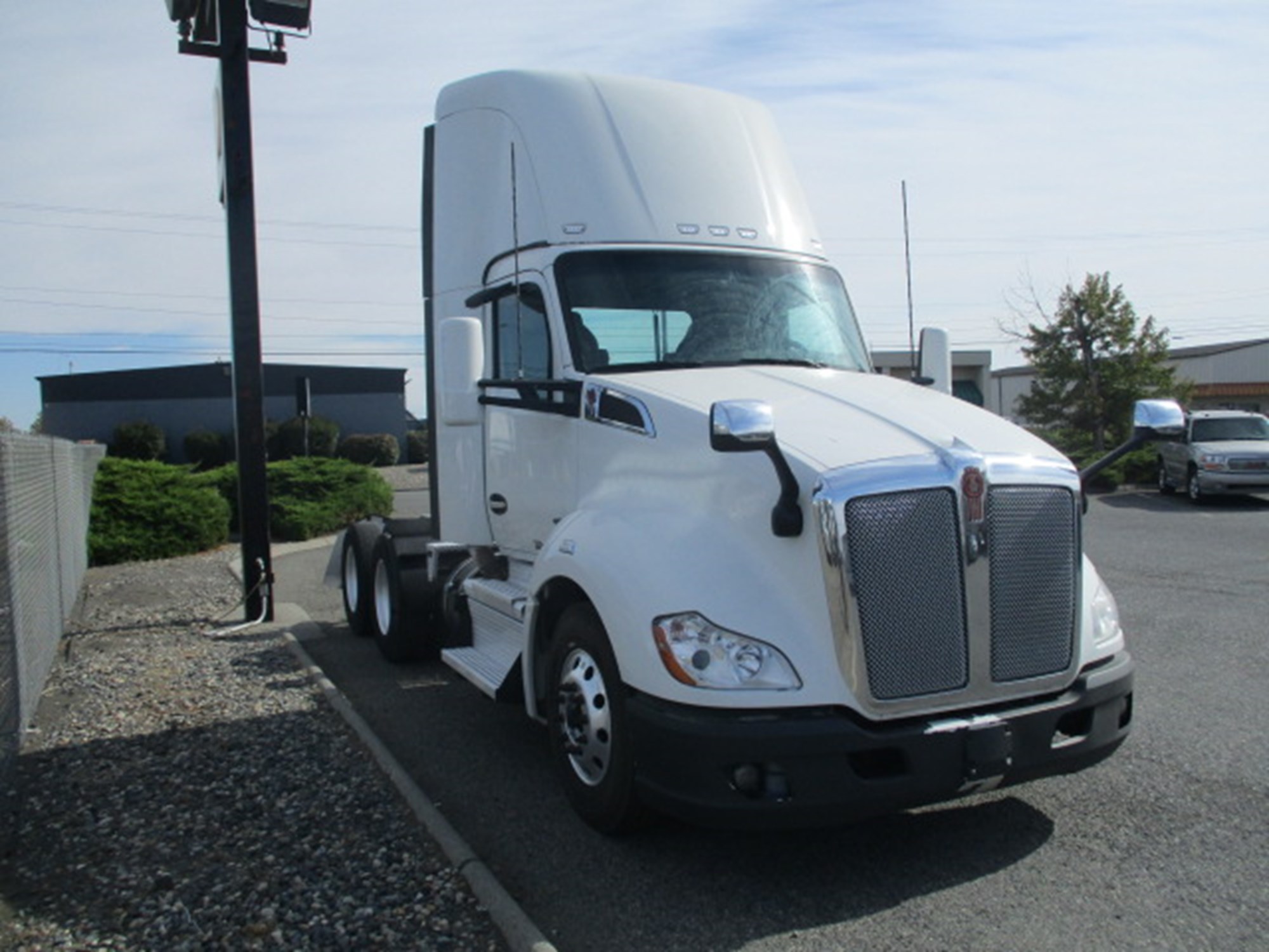 2020 Kenworth T680 in Pasco, WA — photo 2