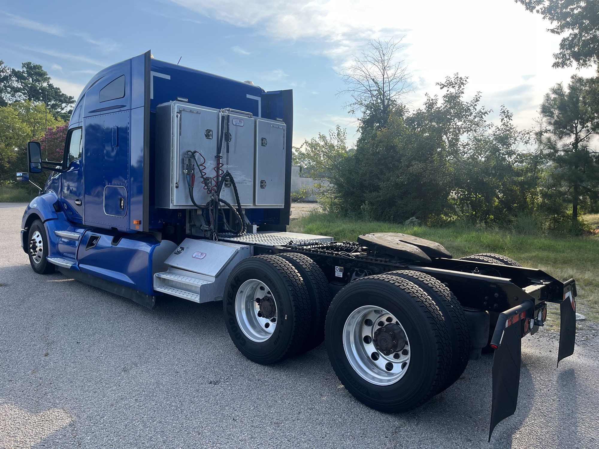 2021 Kenworth T680 in Richmond, VA — photo 6