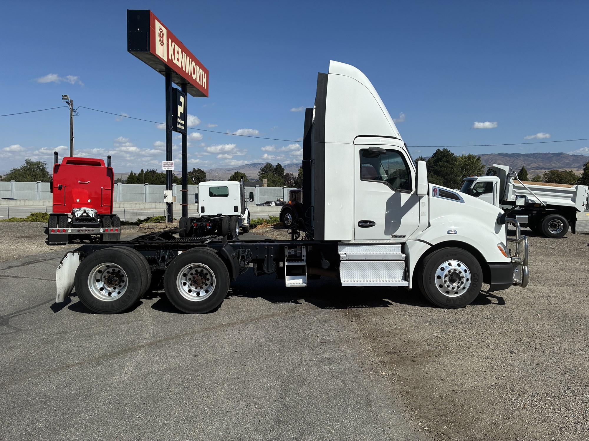 2021 Kenworth T680 - image 6 of 6