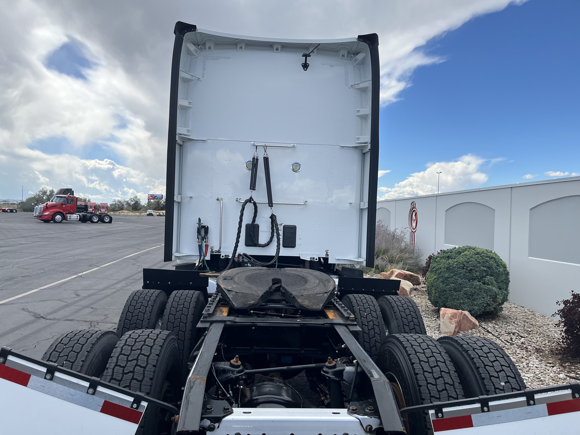 2022 Kenworth T680 in Salt Lake, UT — photo 5