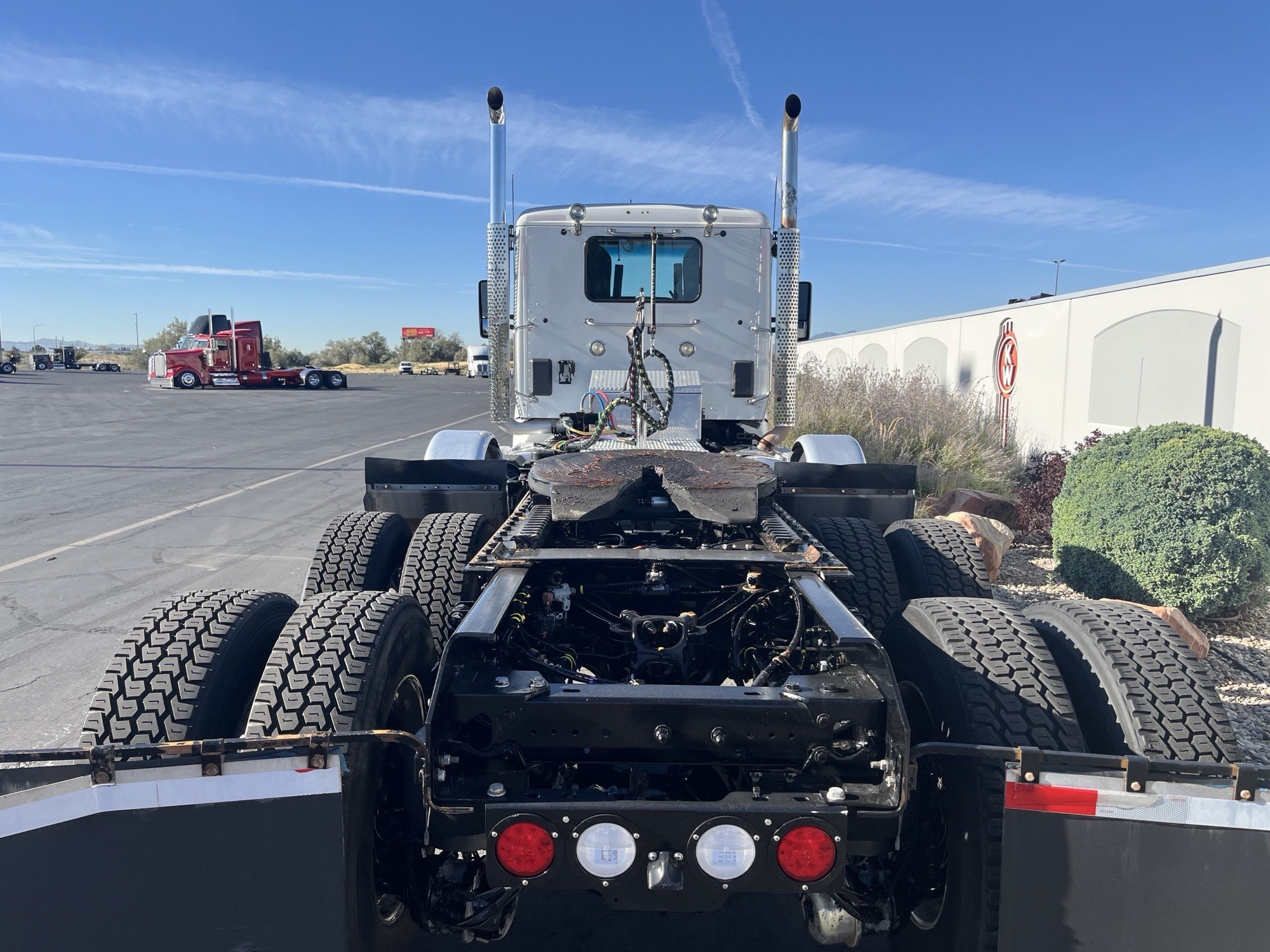 2023 Kenworth T880 in Salt Lake, UT — photo 4