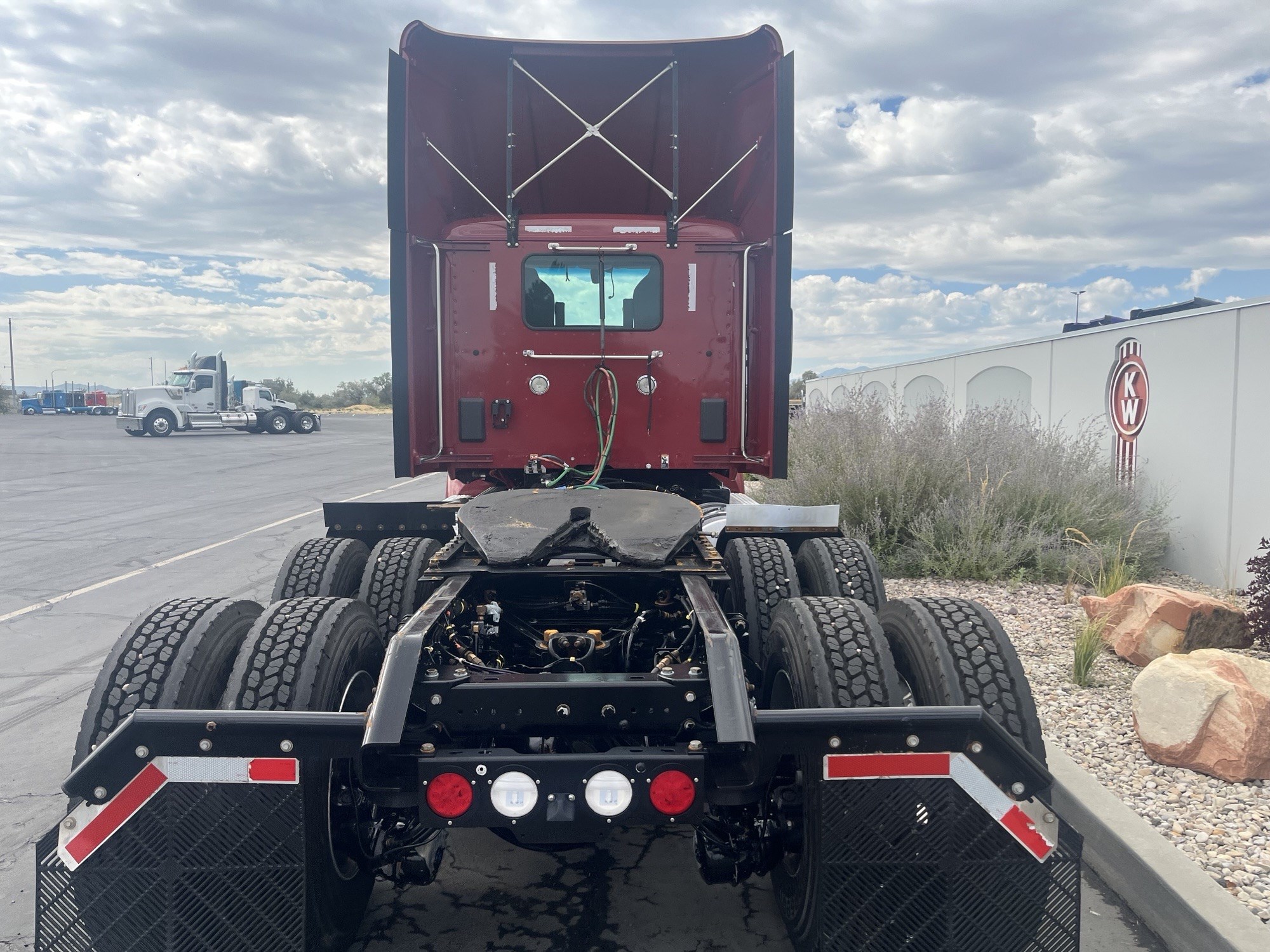 2023 Kenworth T880 in Salt Lake, UT — photo 4