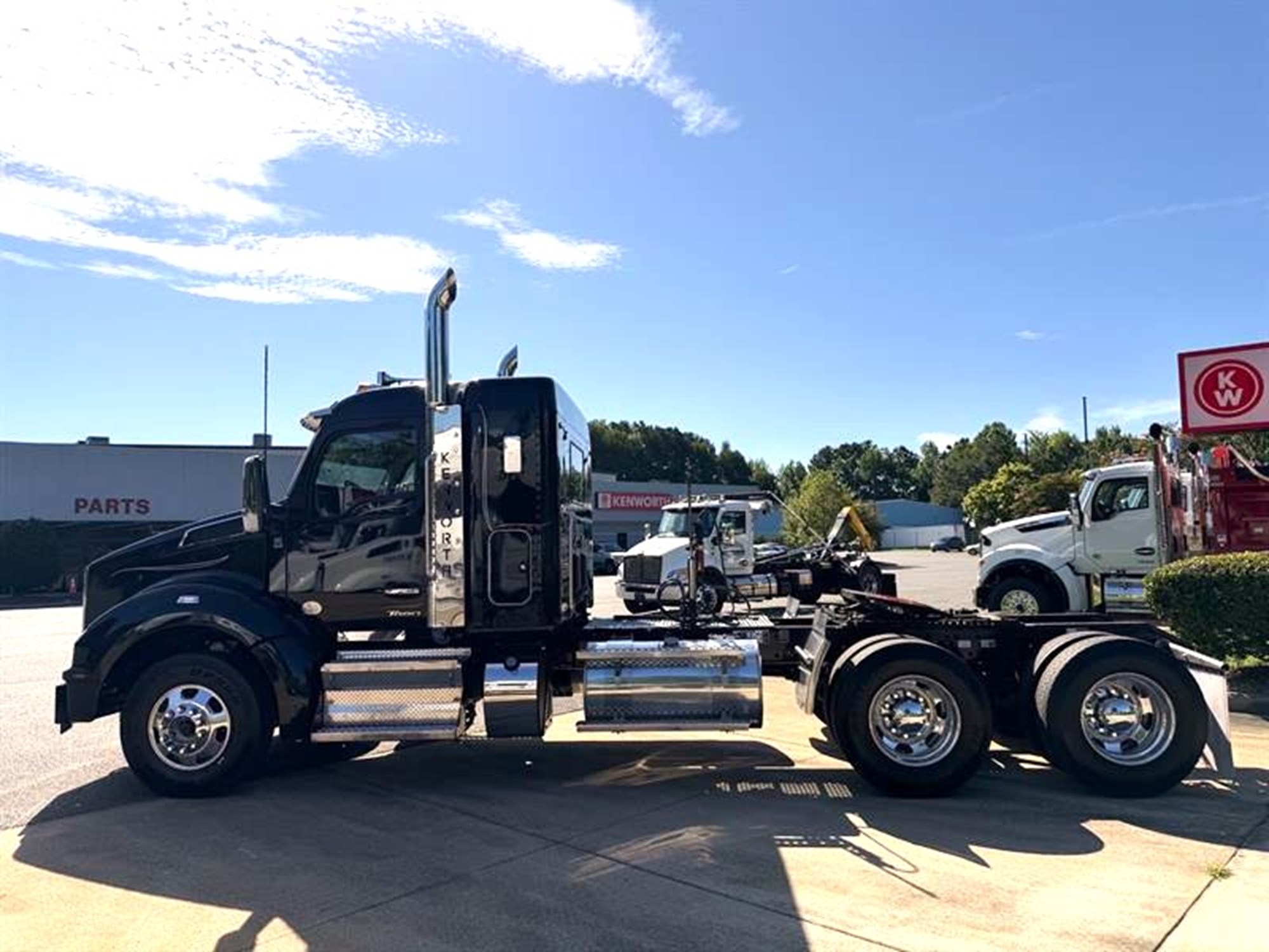 2024 Kenworth T880 in Chesapeake, VA — photo 6