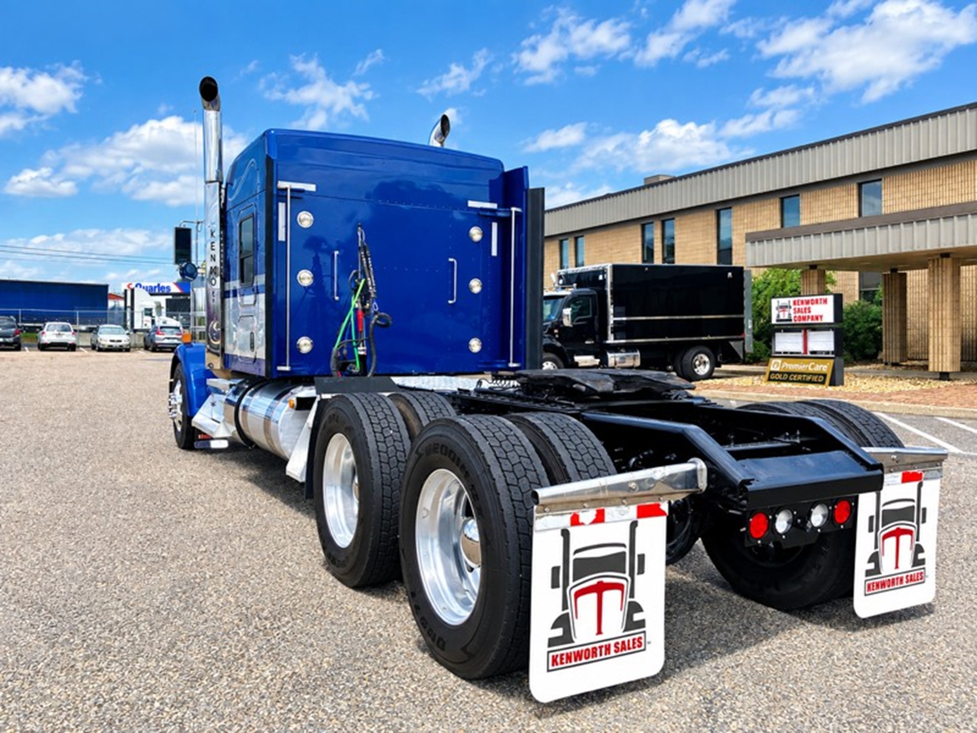 2024 Kenworth W900 in Lynchburg, VA — photo 5