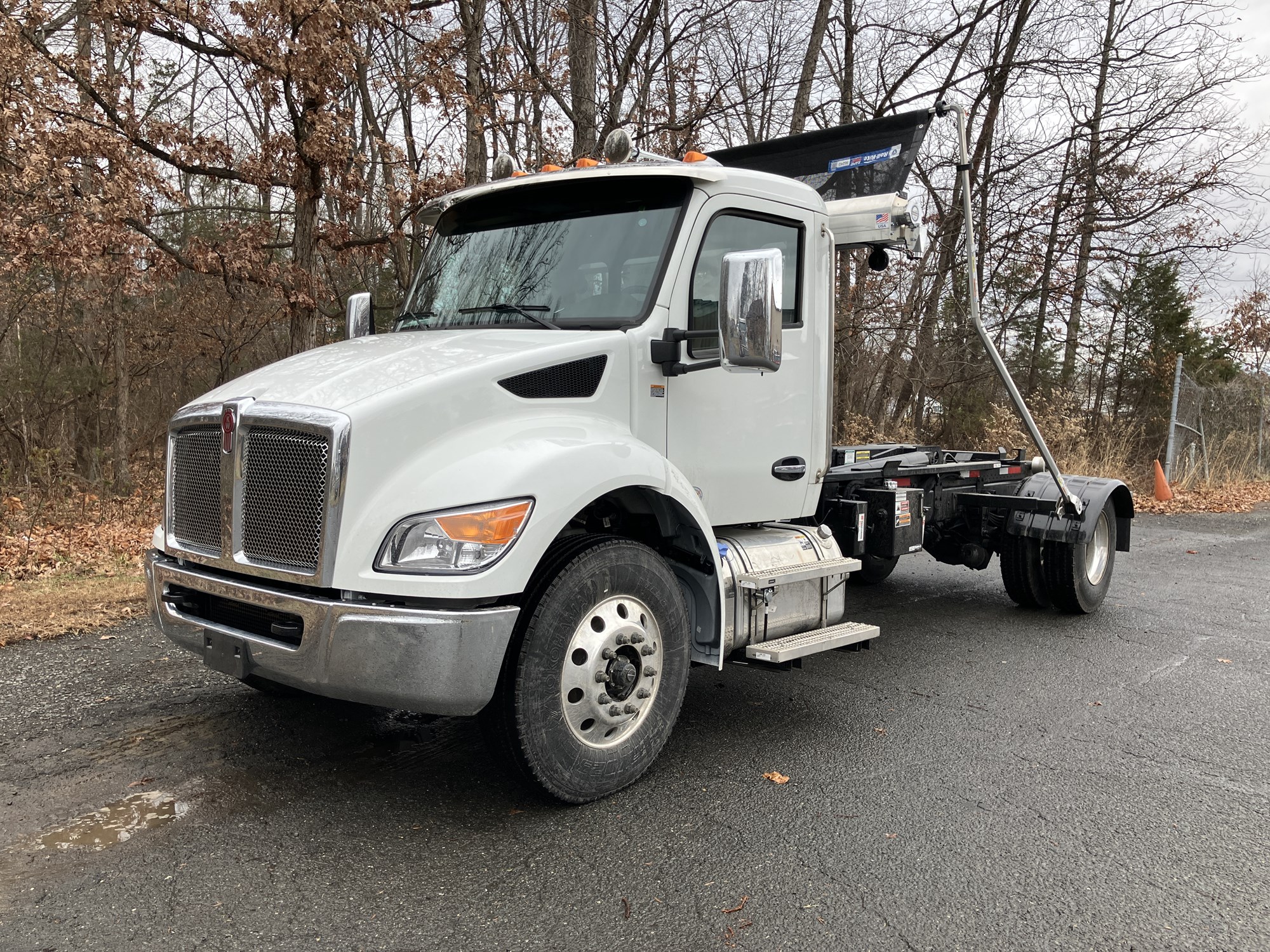 2025 Kenworth T280