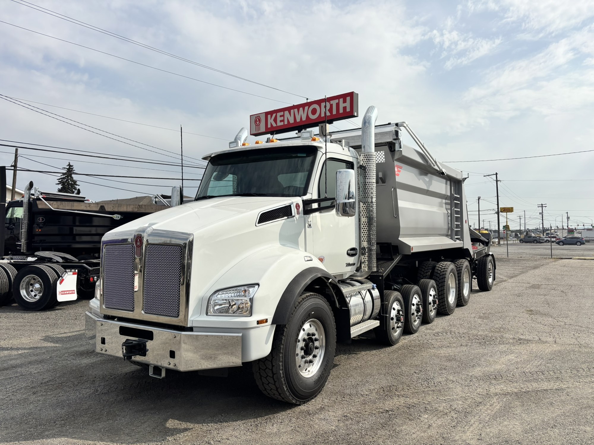 2026 Kenworth T880