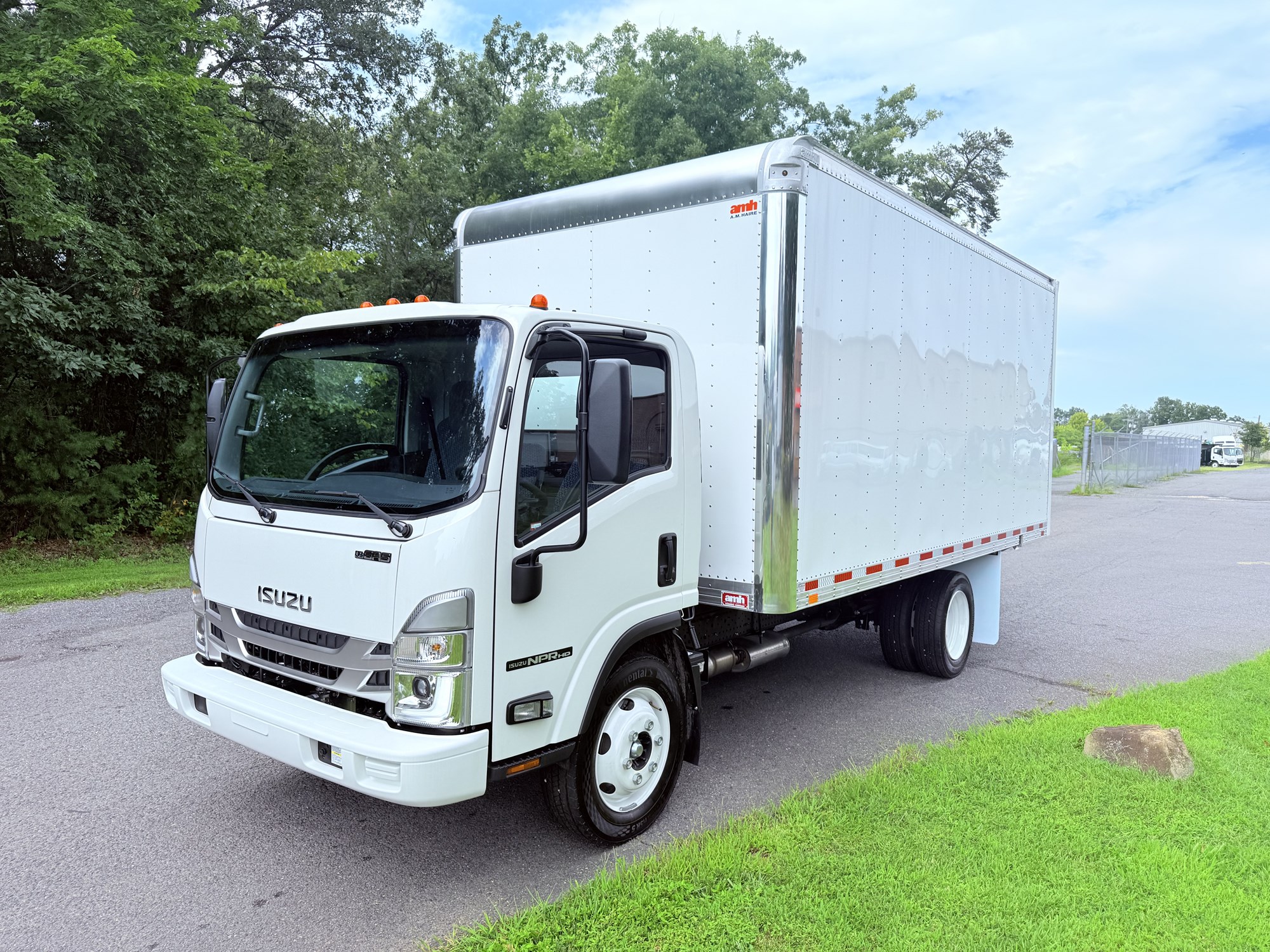 2026 Isuzu NPRGASHD 1F3 2026 Isuzu NPRGASHD 1F3 - image 1 of 6