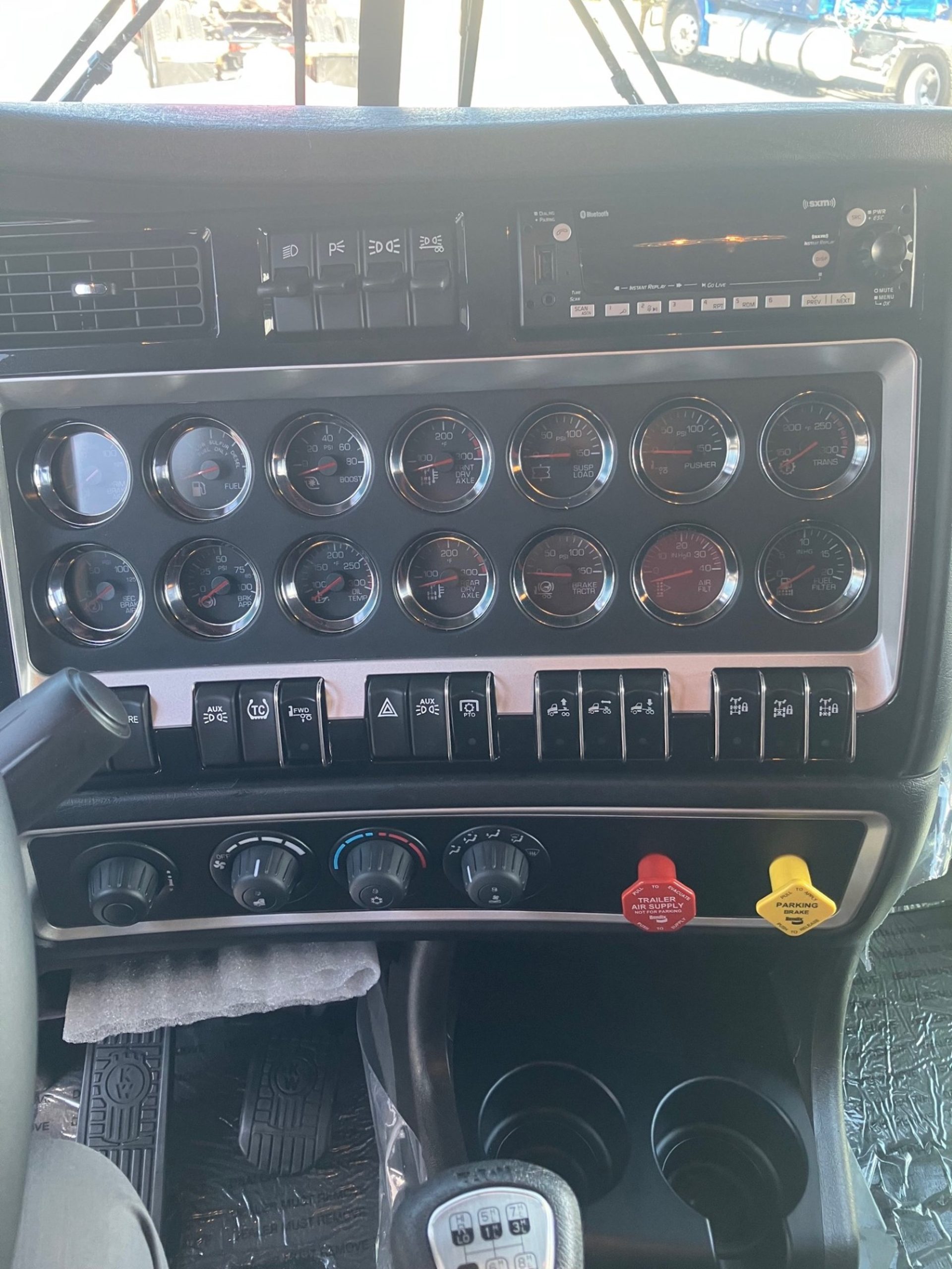 2027 Kenworth T680 in Salt Lake, UT — photo 4