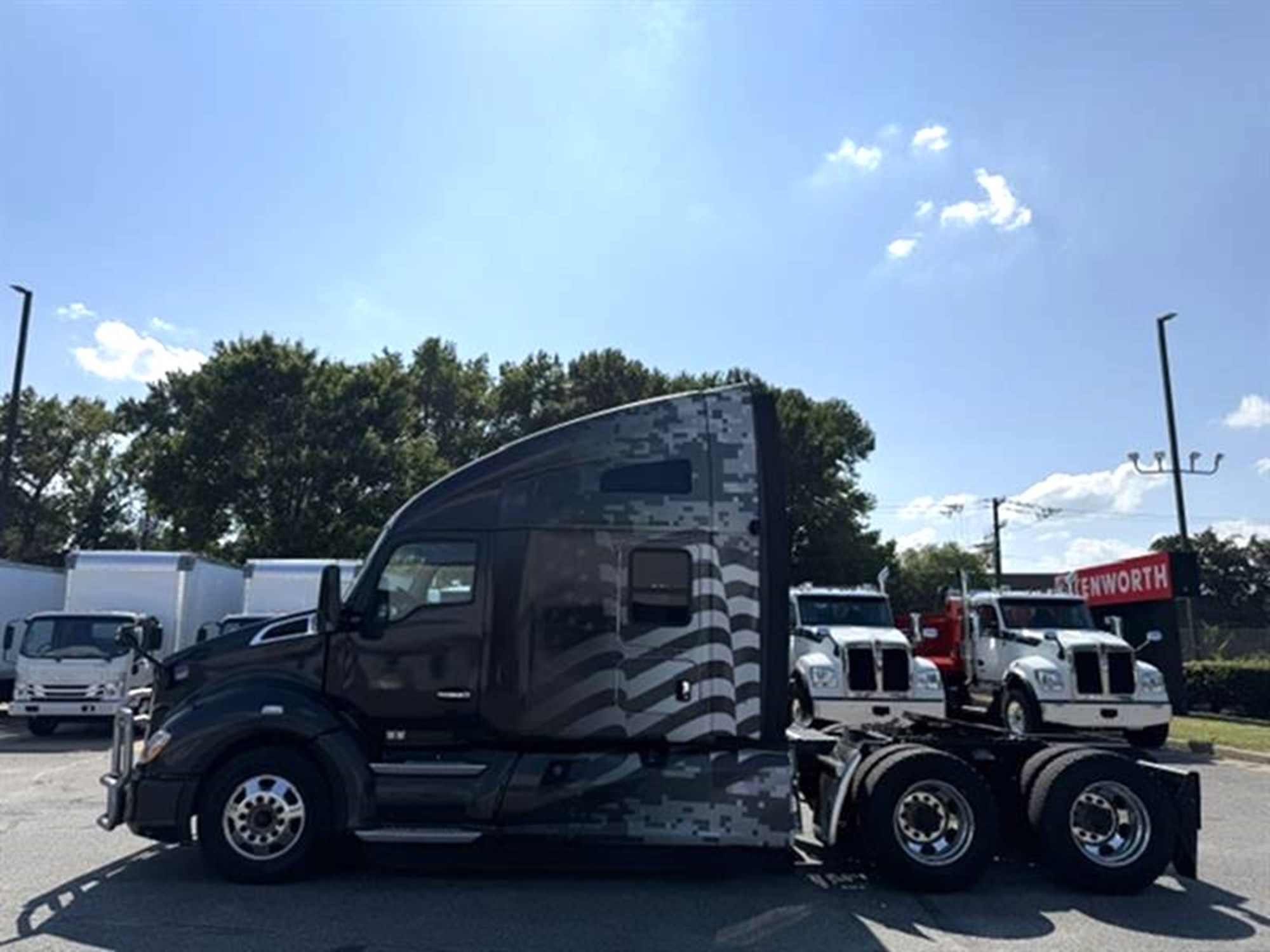 2022 Kenworth T680 in Chesapeake, VA — photo 4