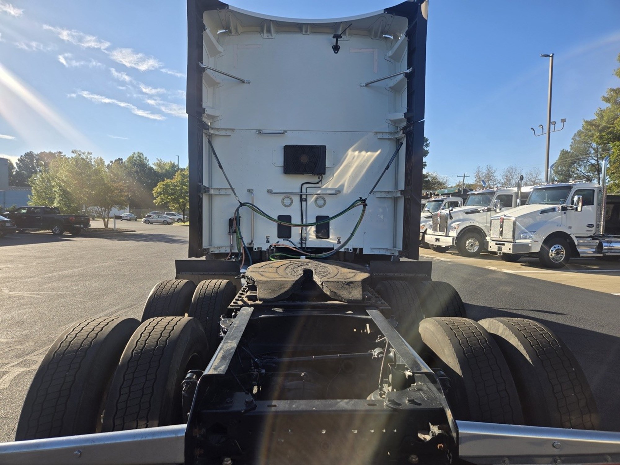 2022 Kenworth T680 in Chesapeake, VA — photo 2