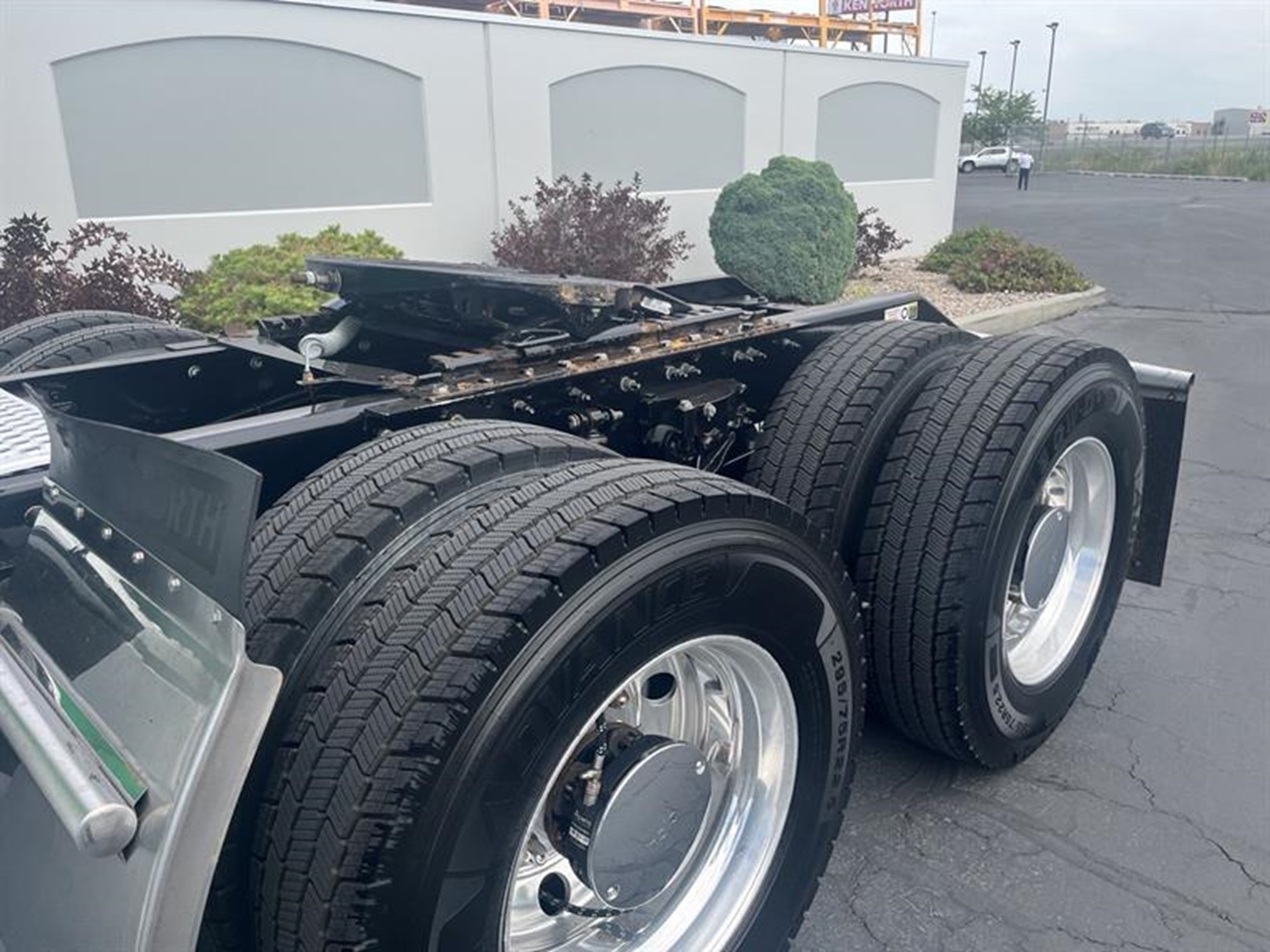2022 Kenworth T680 in Salt Lake, UT — photo 4