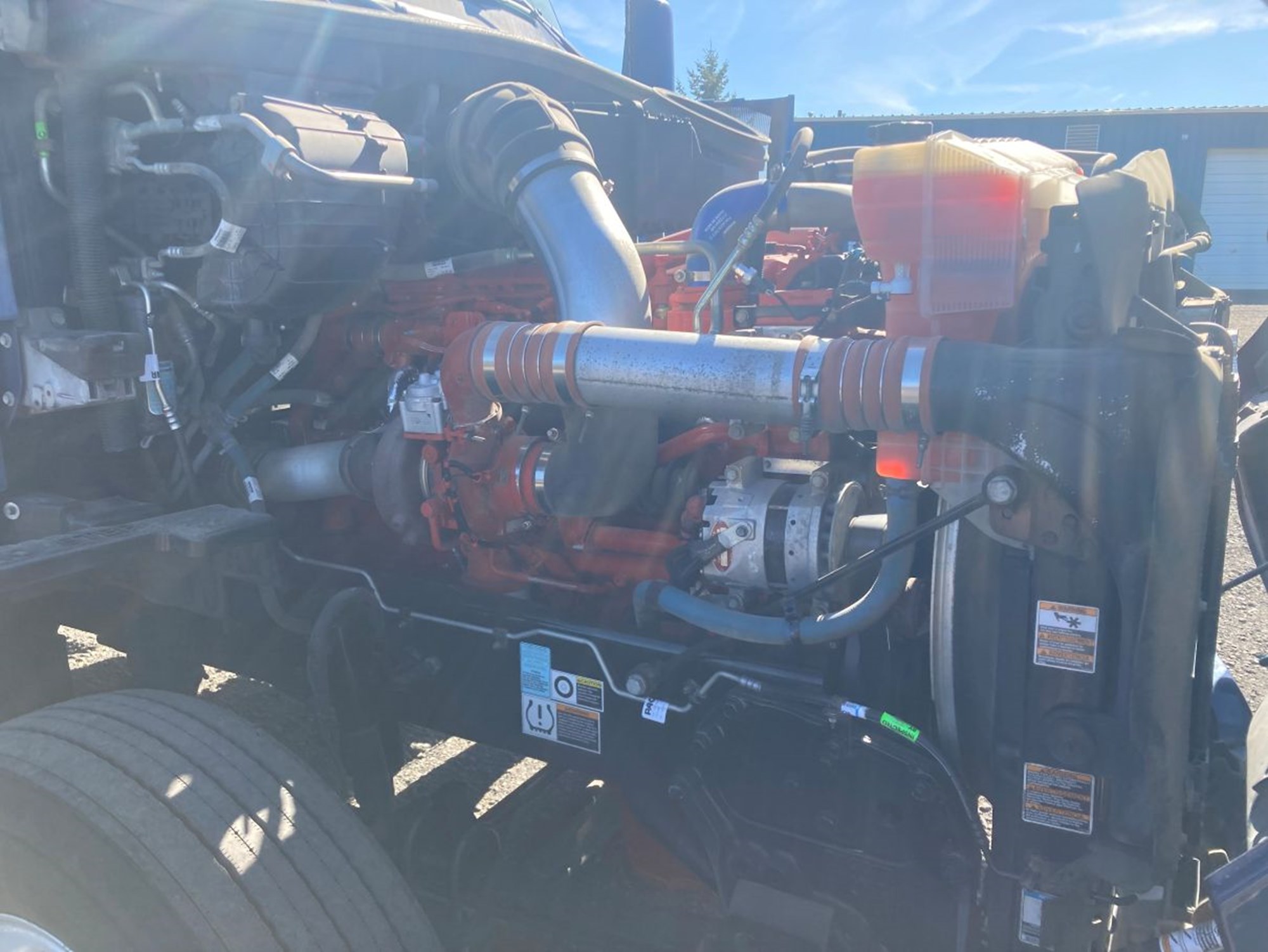 2022 Kenworth T680 - image 6 of 6