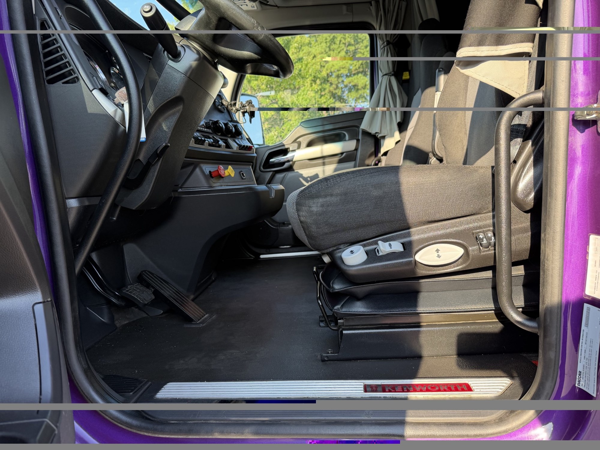 2022 Kenworth T680 in Chesapeake, VA — photo 5