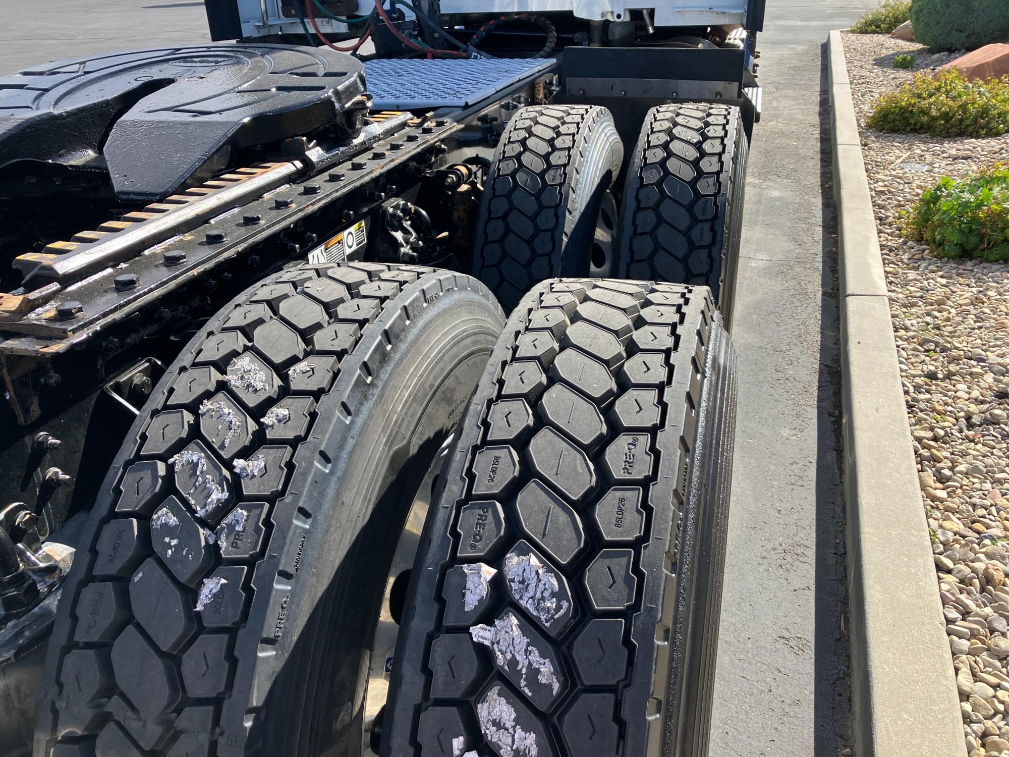 2022 Kenworth T680 - image 6 of 6
