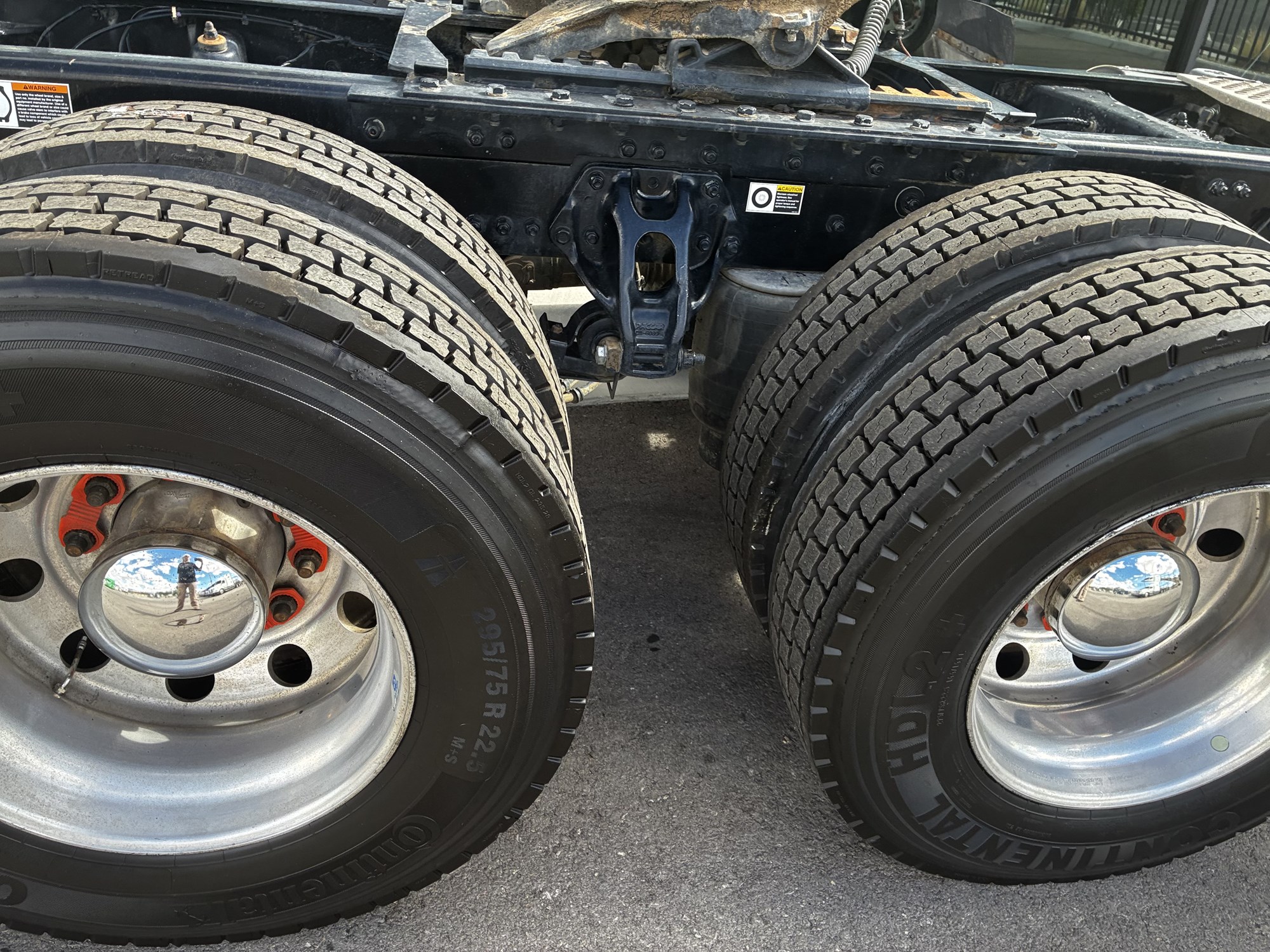 2023 Kenworth T800 in Las Vegas, NV — photo 4