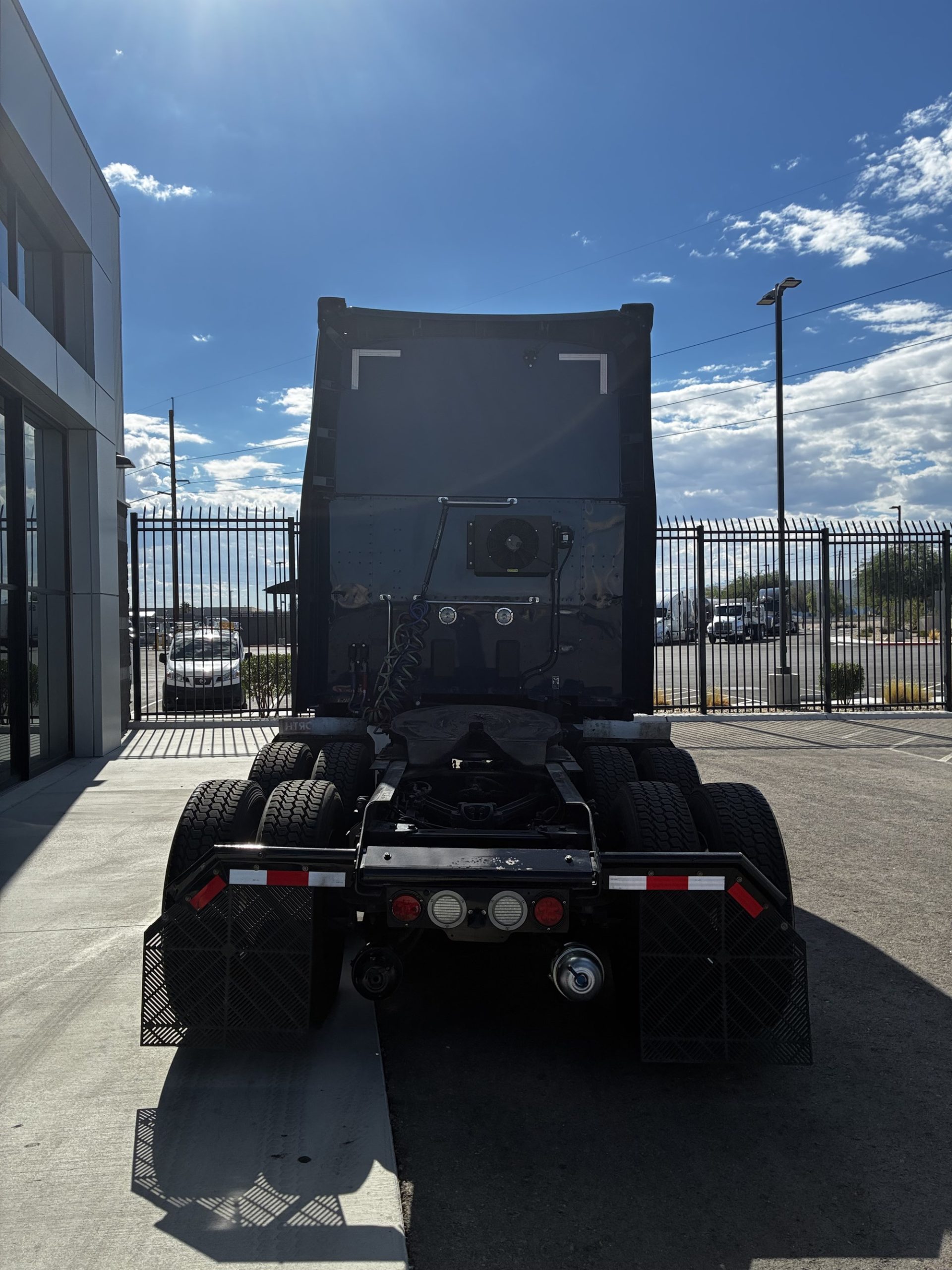 2023 Kenworth T680 Next Gen - image 6 of 6