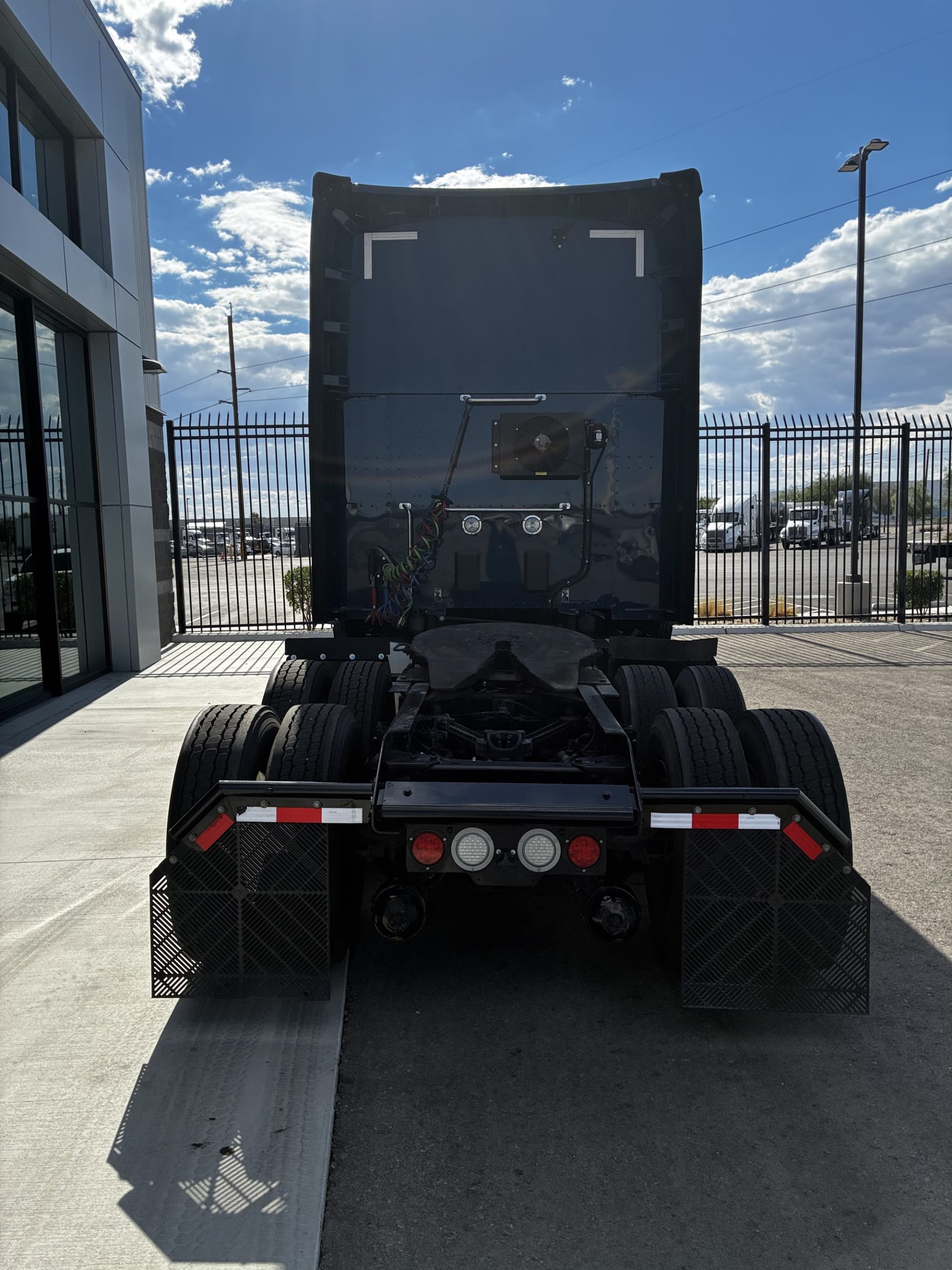 2023 Kenworth T680 Next Gen - image 6 of 6