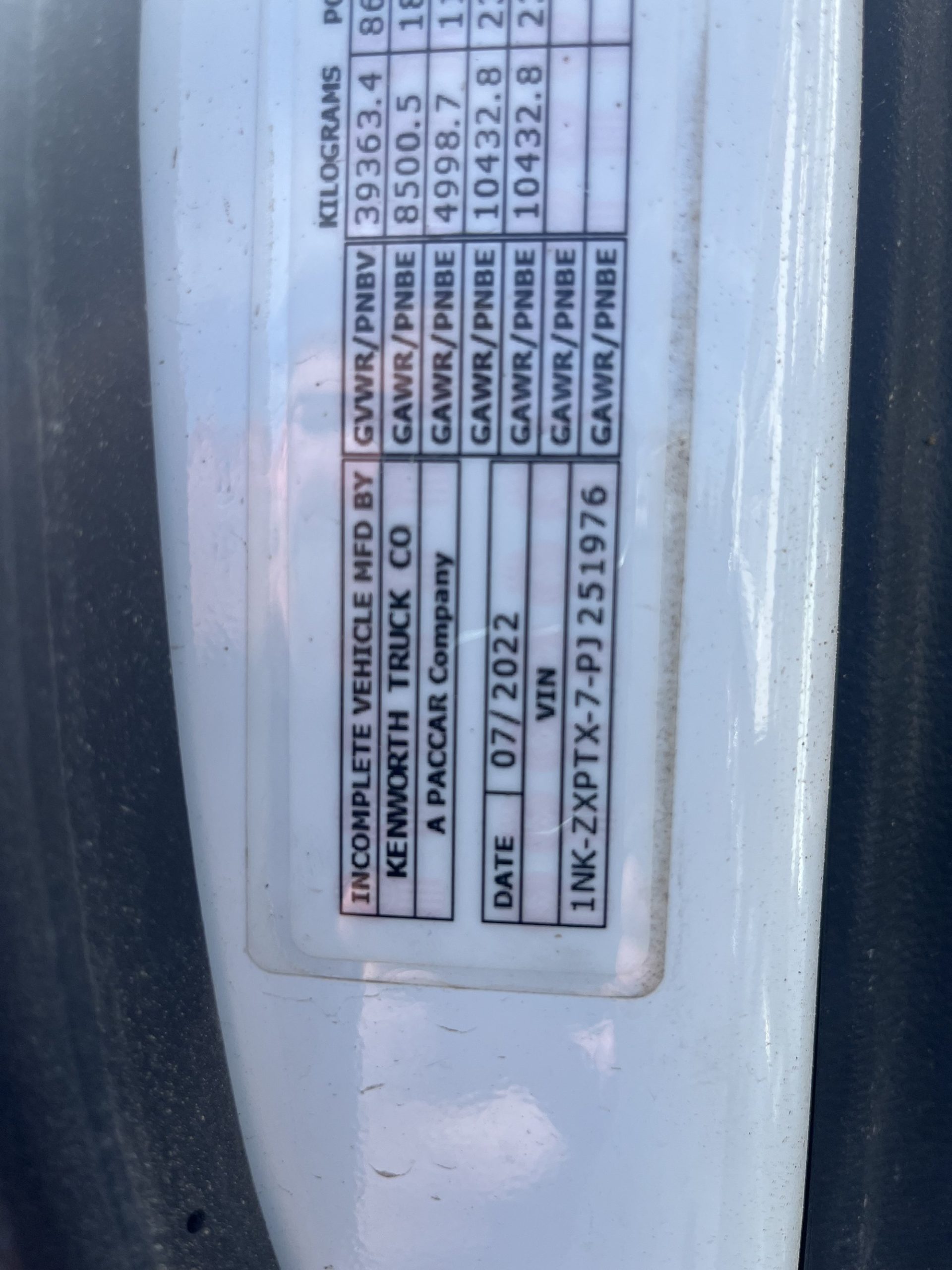 2023 Kenworth T880 2023 Kenworth T880 - image 5 of 6