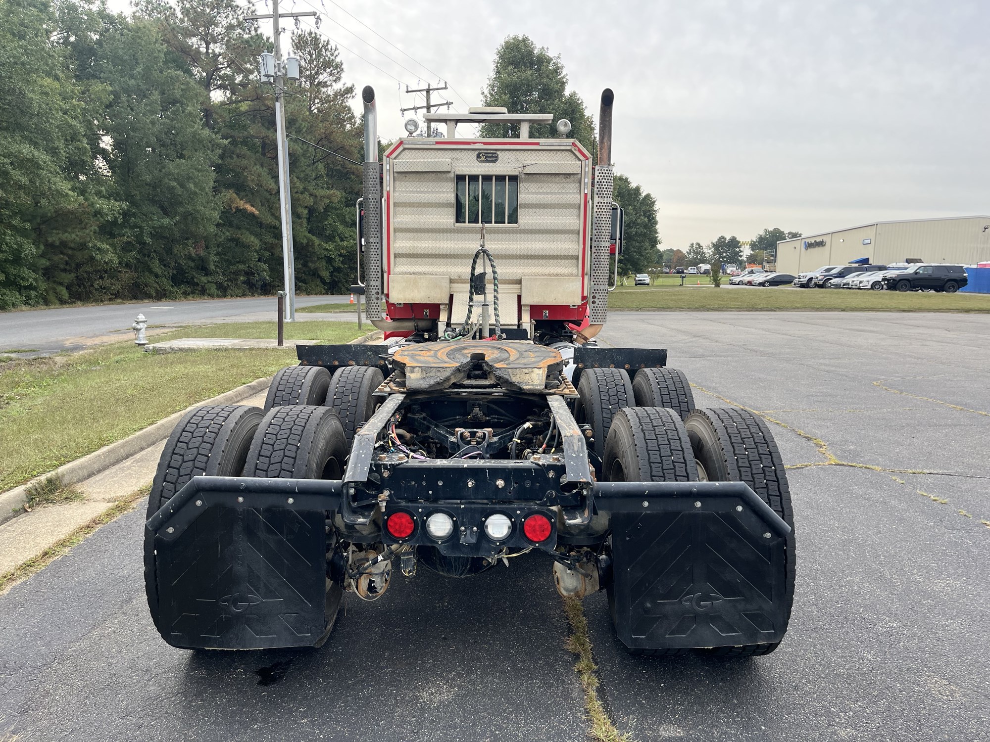 2024 Kenworth T880 - image 5 of 6