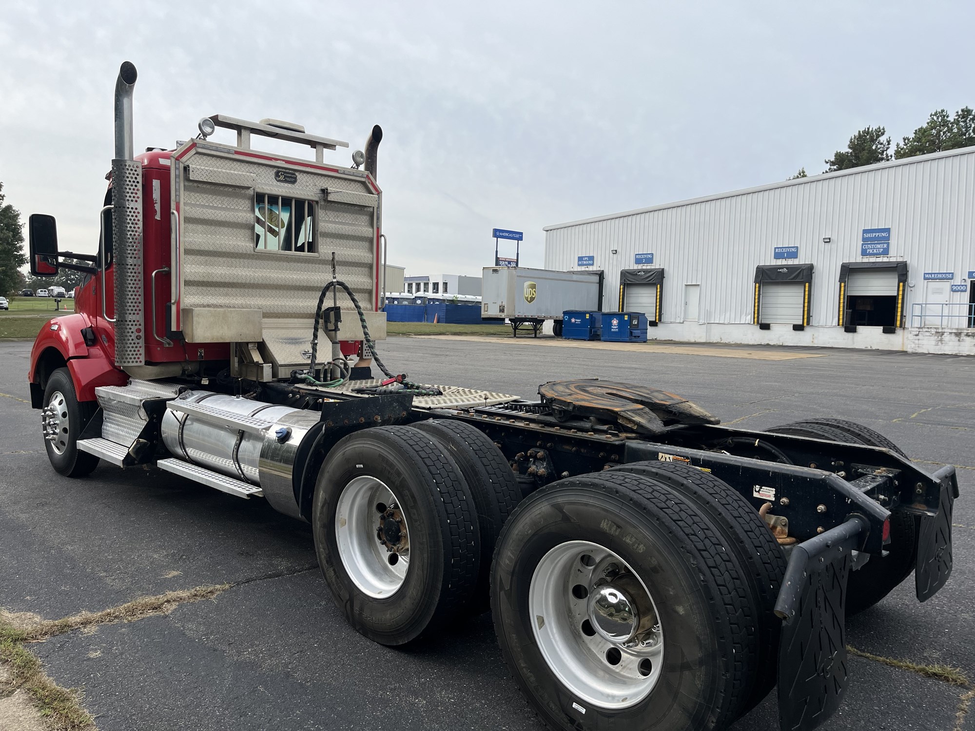 2024 Kenworth T880 - image 6 of 6