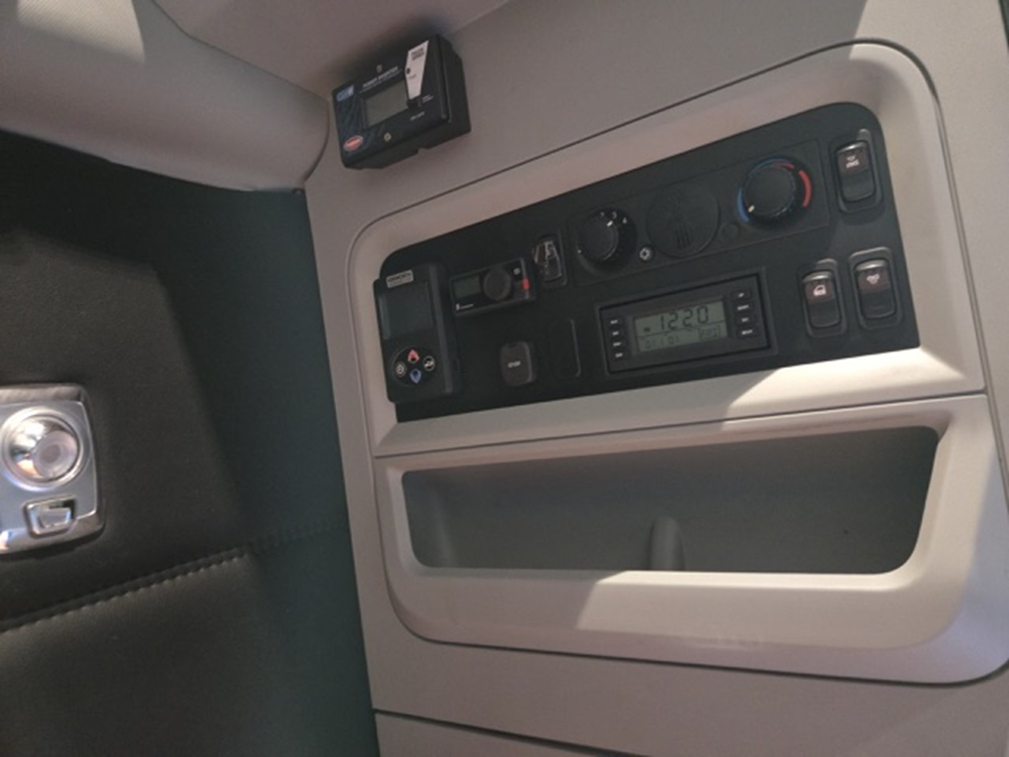 2024 Kenworth T680 - image 6 of 6