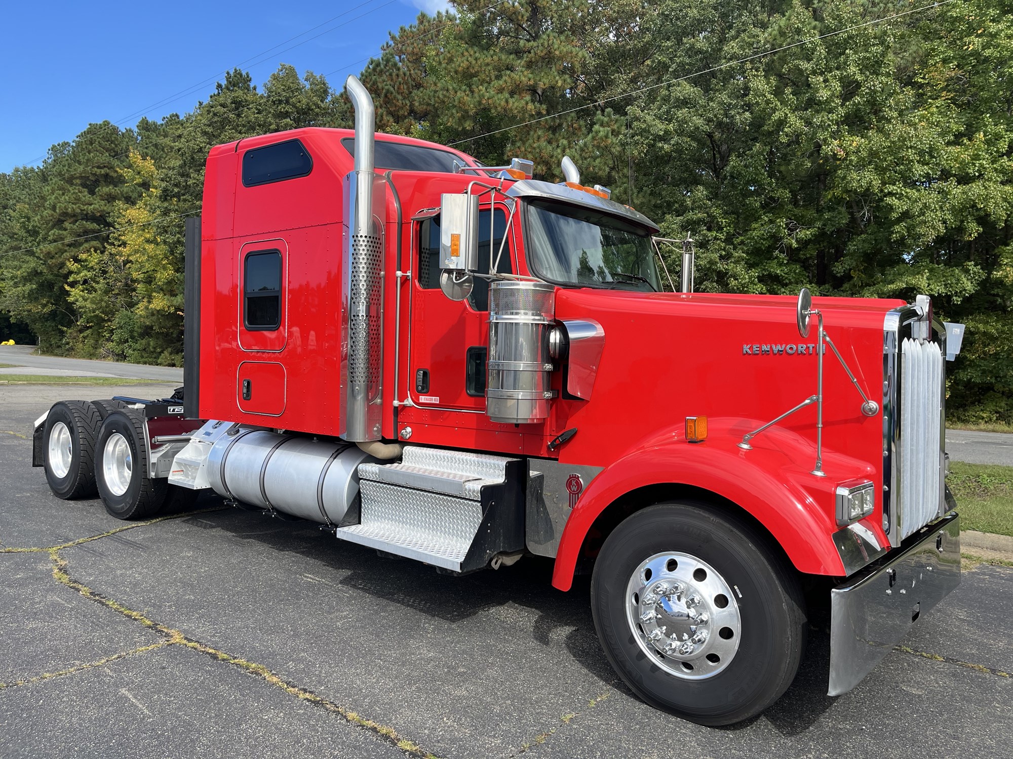 2024 Kenworth W900B - image 3 of 6
