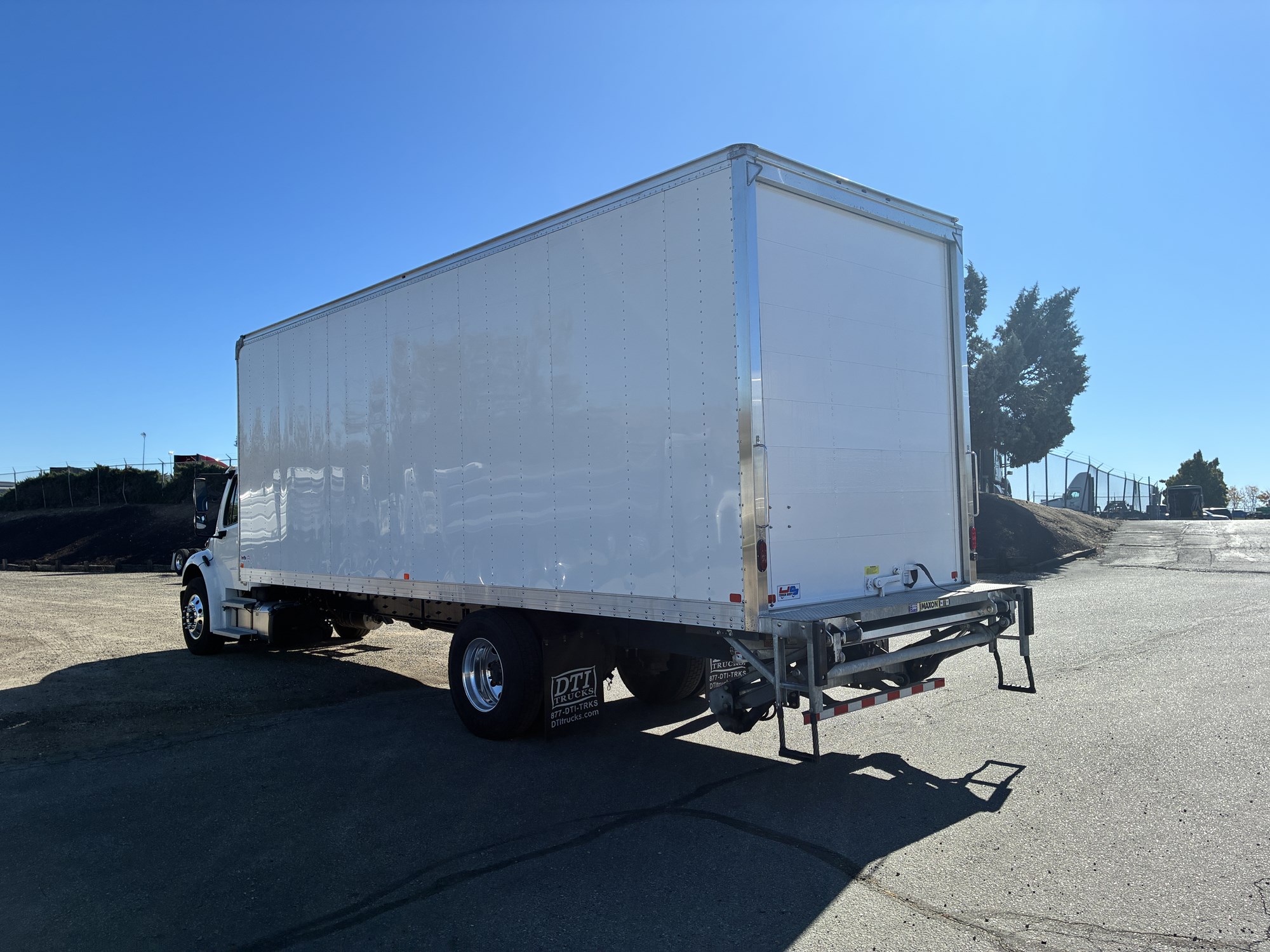 2025 Freightliner M2 106 in Boise, ID — photo 3