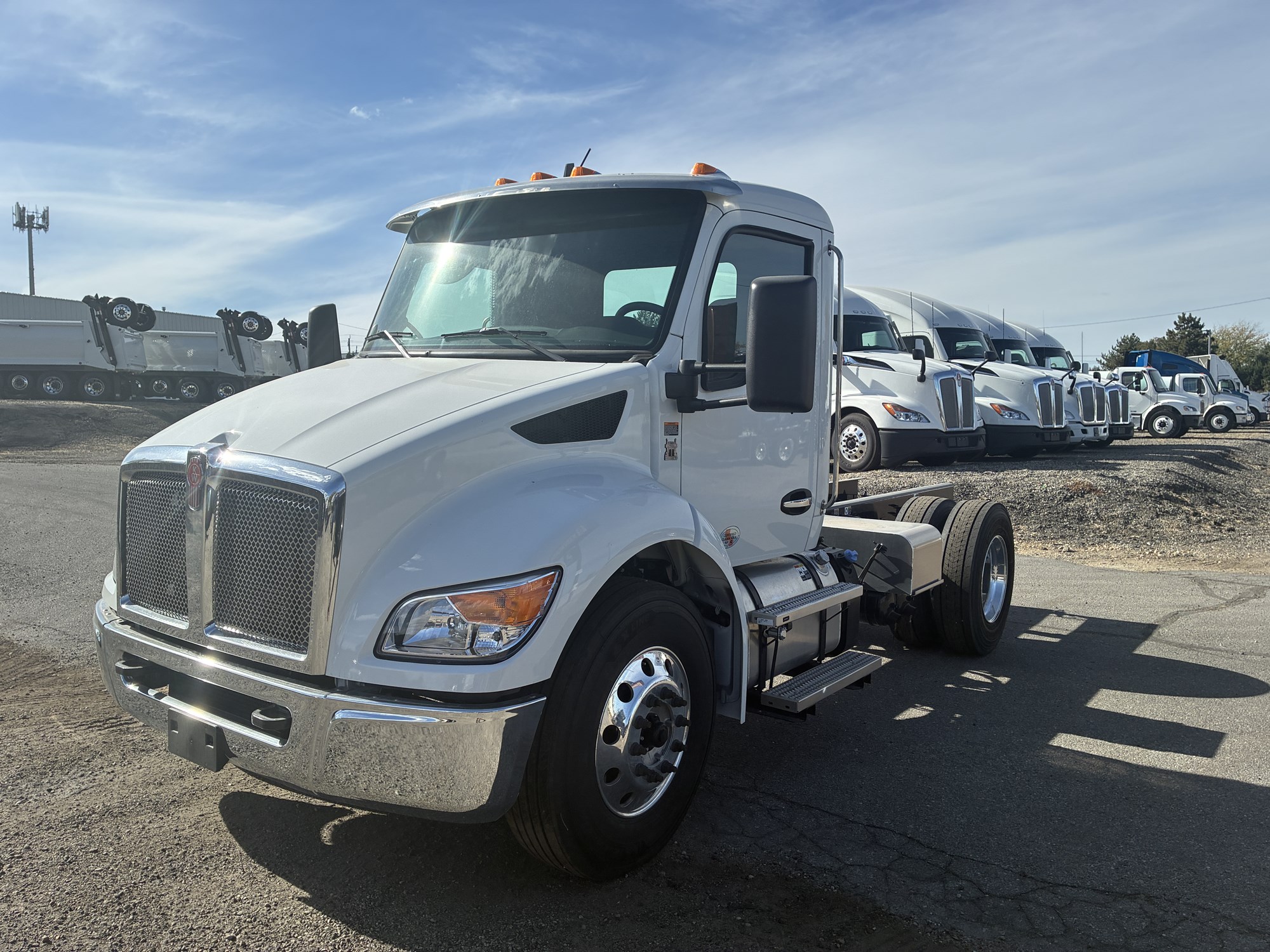 2025 Kenworth T380