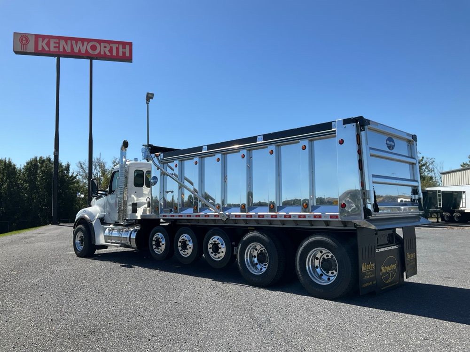 2027 Kenworth T880 in Ashland, VA — photo 3