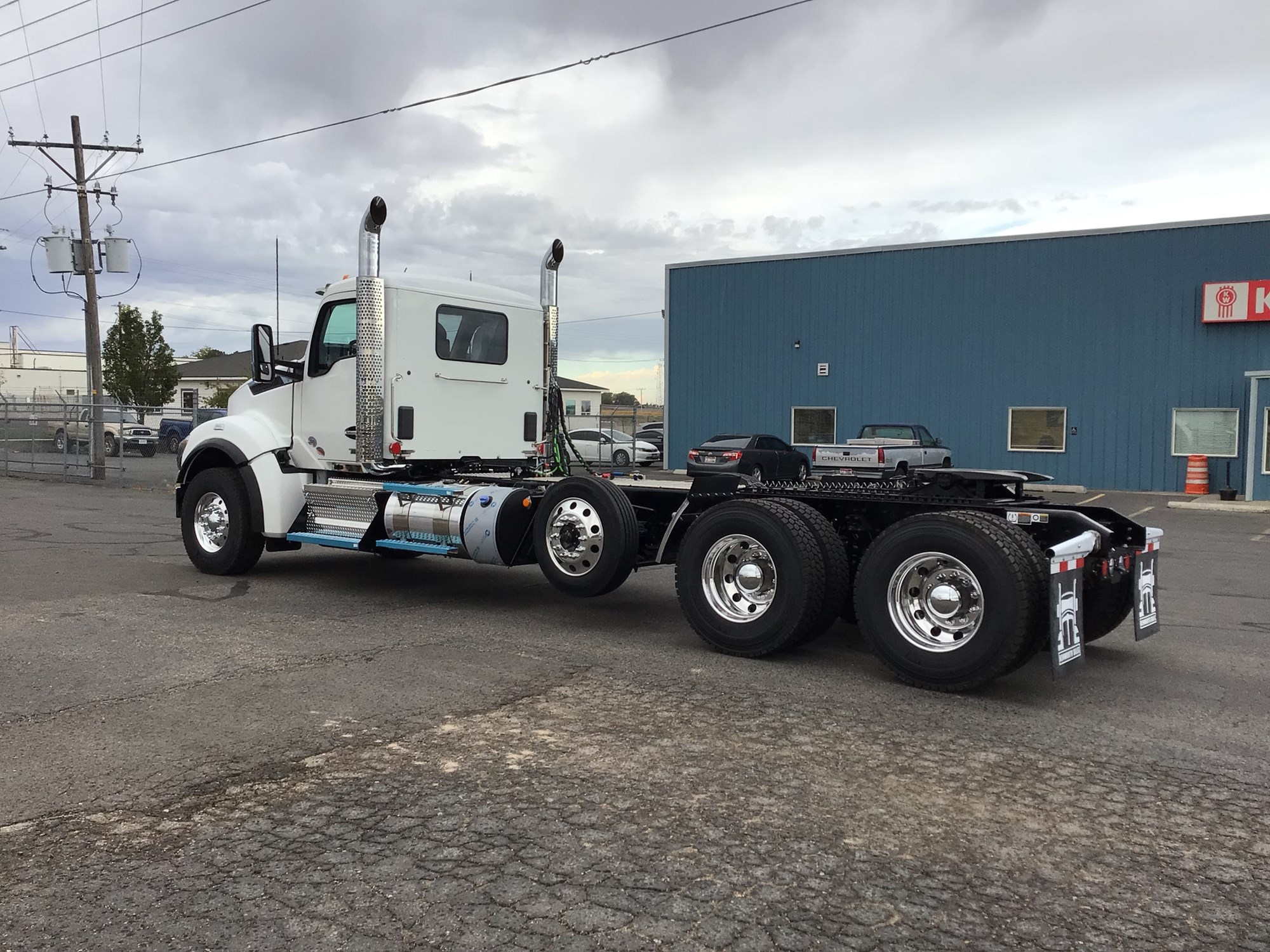 2027 Kenworth T880 in Idaho Falls, ID — photo 2